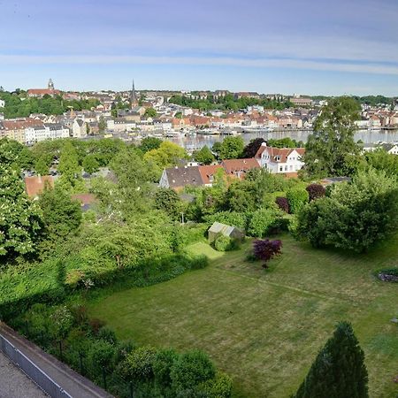 Fewo1846 - Flensview - Komfortables Studioapartment Mit Balkon Und Hafenblick เฟลนส์บวร์ก ภายนอก รูปภาพ